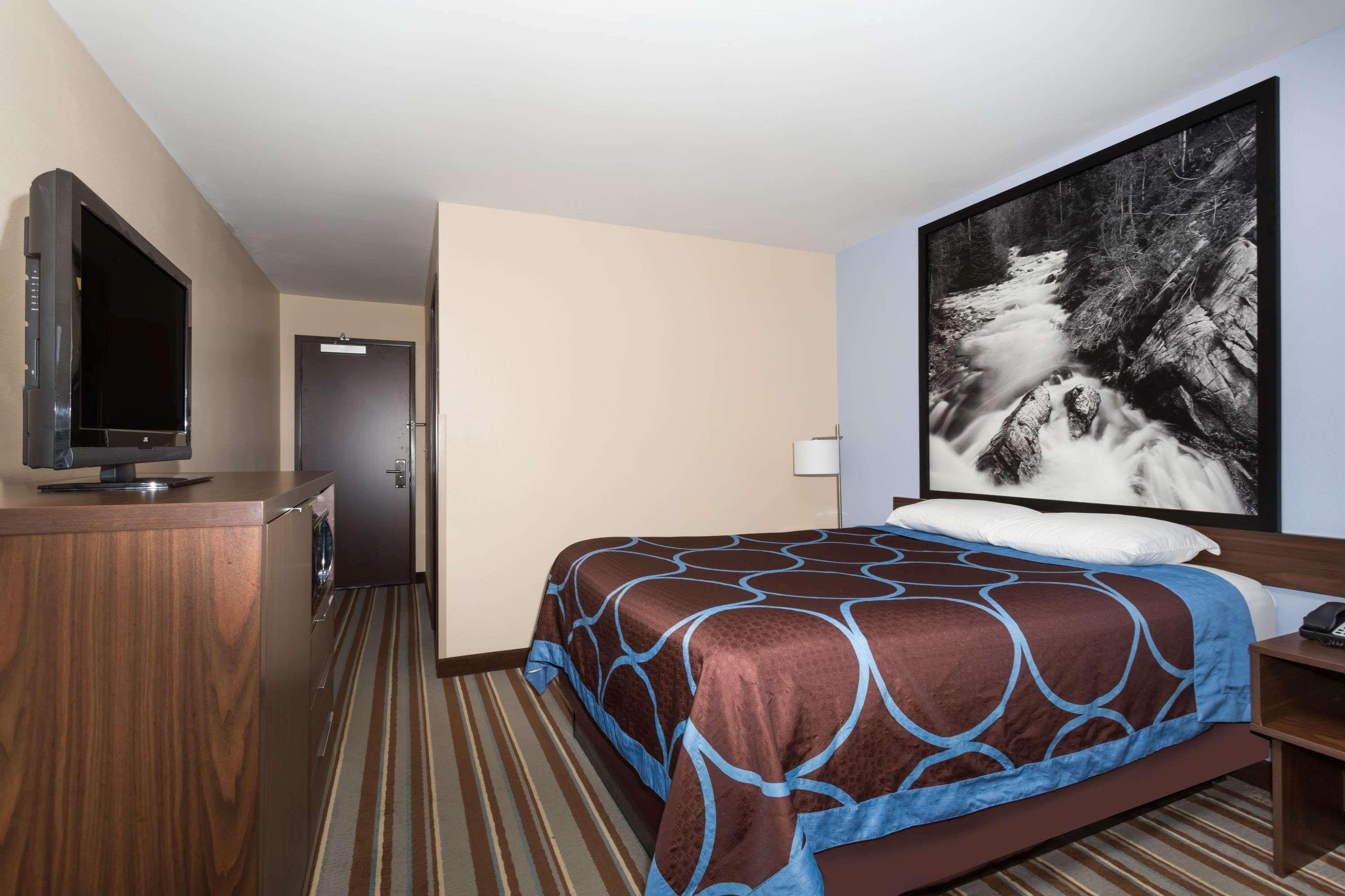Super 8 By Wyndham Longmont/Twin Peaks Hotel Exterior foto