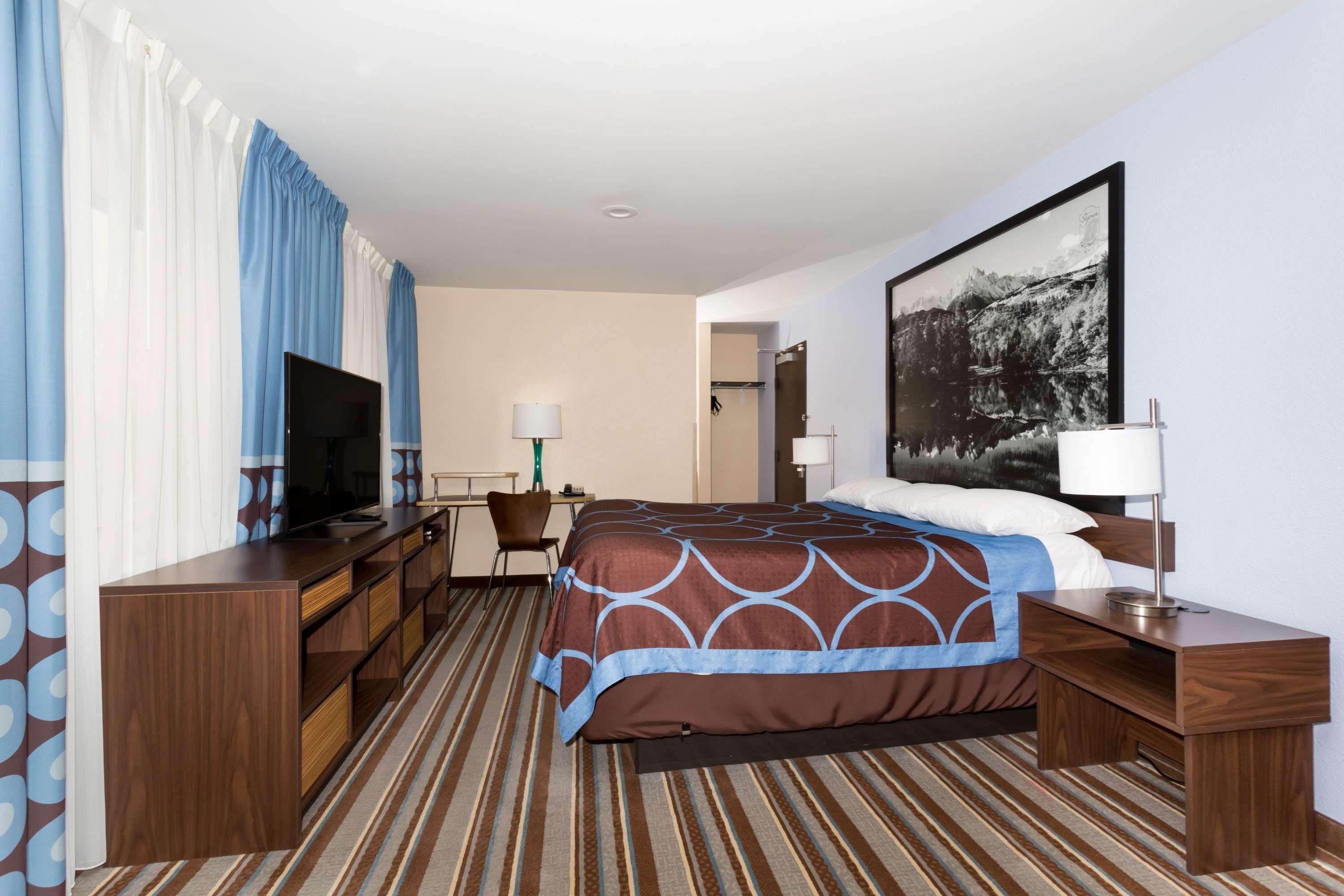 Super 8 By Wyndham Longmont/Twin Peaks Hotel Exterior foto